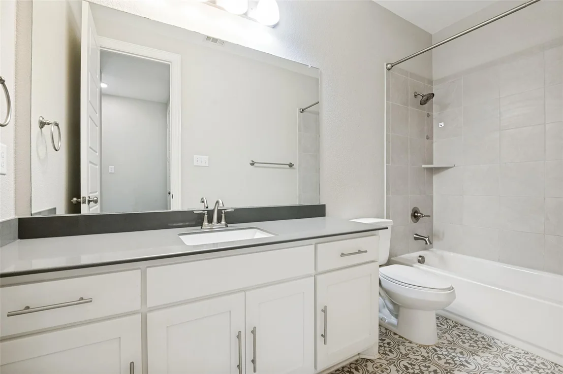Photo of 541 Windrow Lane