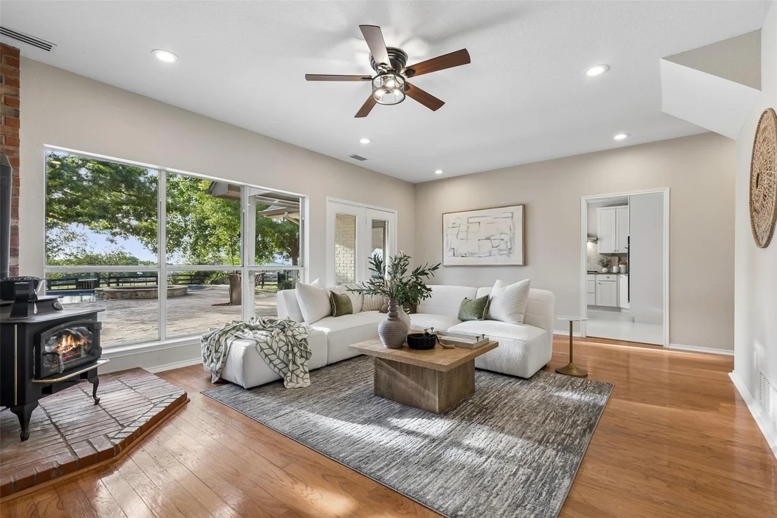 Photo of 4120 Rigsby Lane