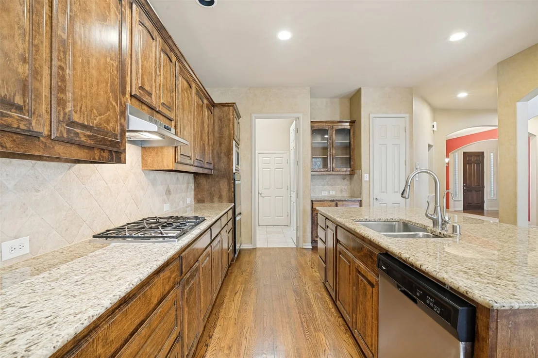 Photo of 522 Oakhurst Drive
