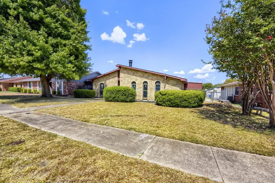 Photo of 7209 Flameleaf Place