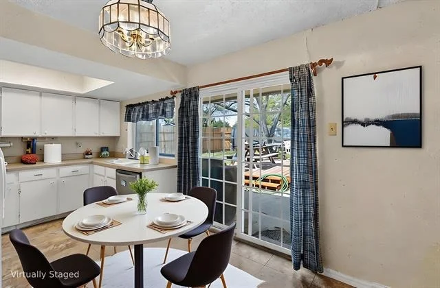 Photo of 1101 Sunset Drive