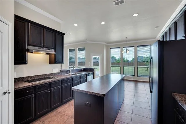 Photo of 100 Windsor Circle