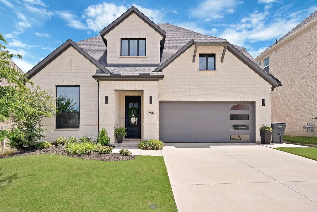 Photo of 3928 River Bend Street