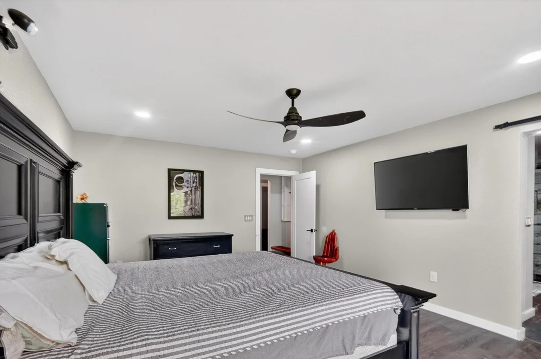 Photo of 4041 Burleson Retta Road