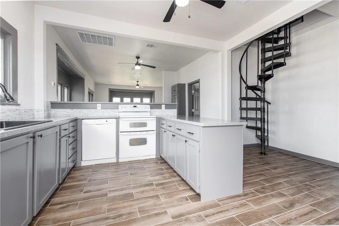 Photo of 606 6th Street