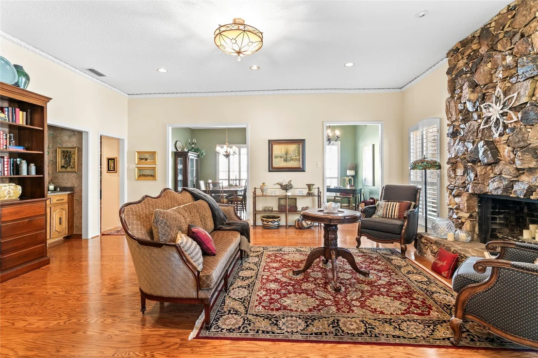 Photo of 16022 Chalfont Circle