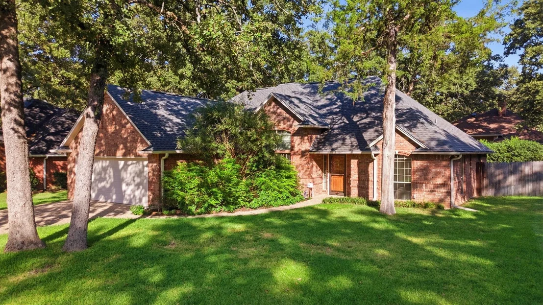Photo of 3309 Storey Lake Drive