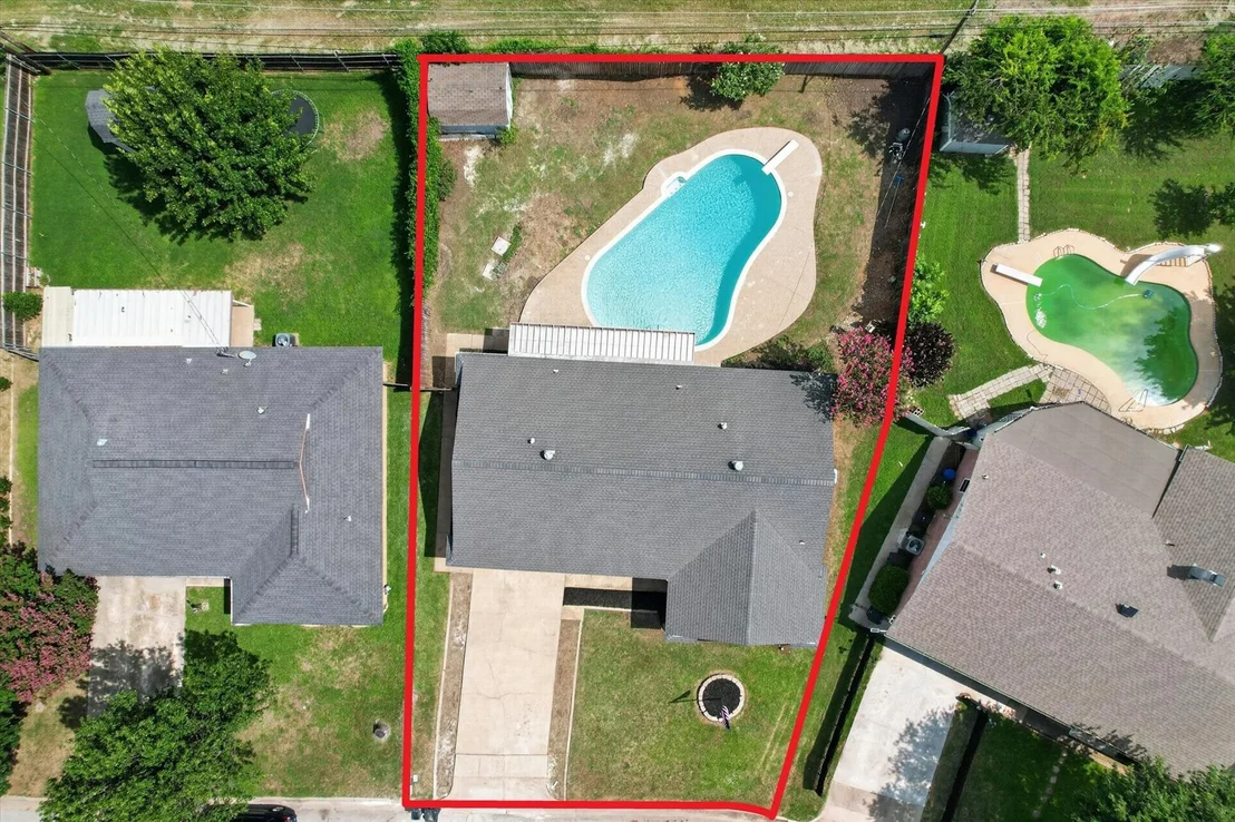 Photo of 154 Hallmark Drive W