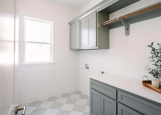 Photo of 1027 Twin Creeks Drive