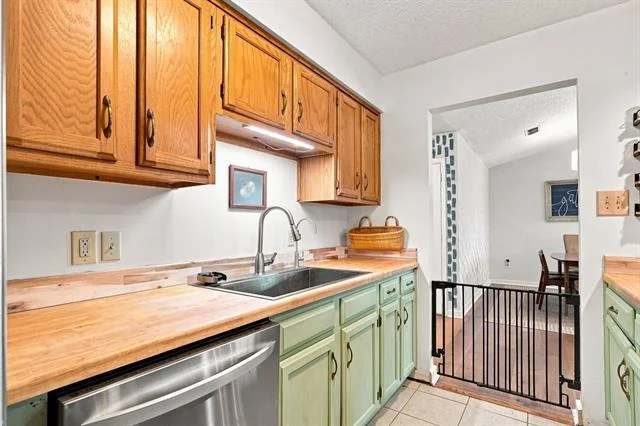 Photo of 749 Chanticleers Lane