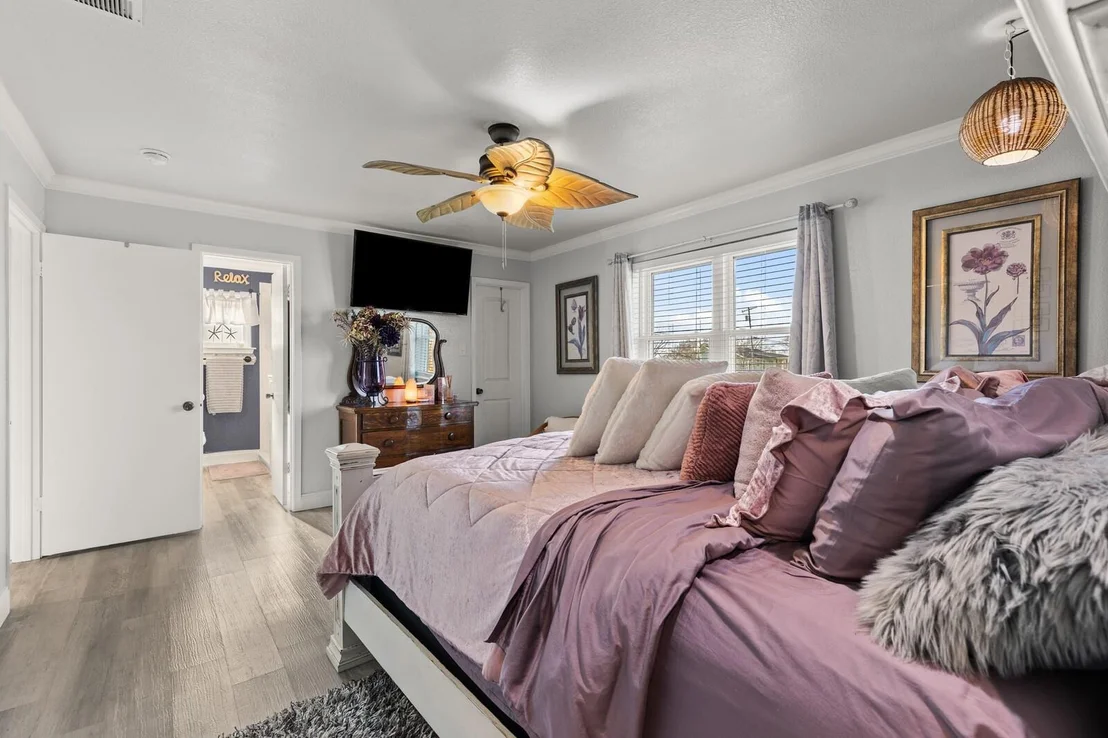 Photo of 210 S Booth Street