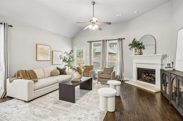 Photo of 1634 Post Oak Way