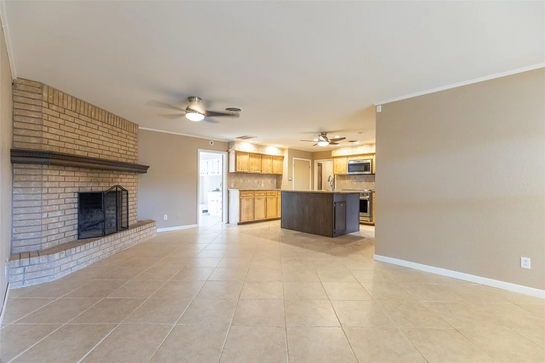 Photo of 55 Surrey Square