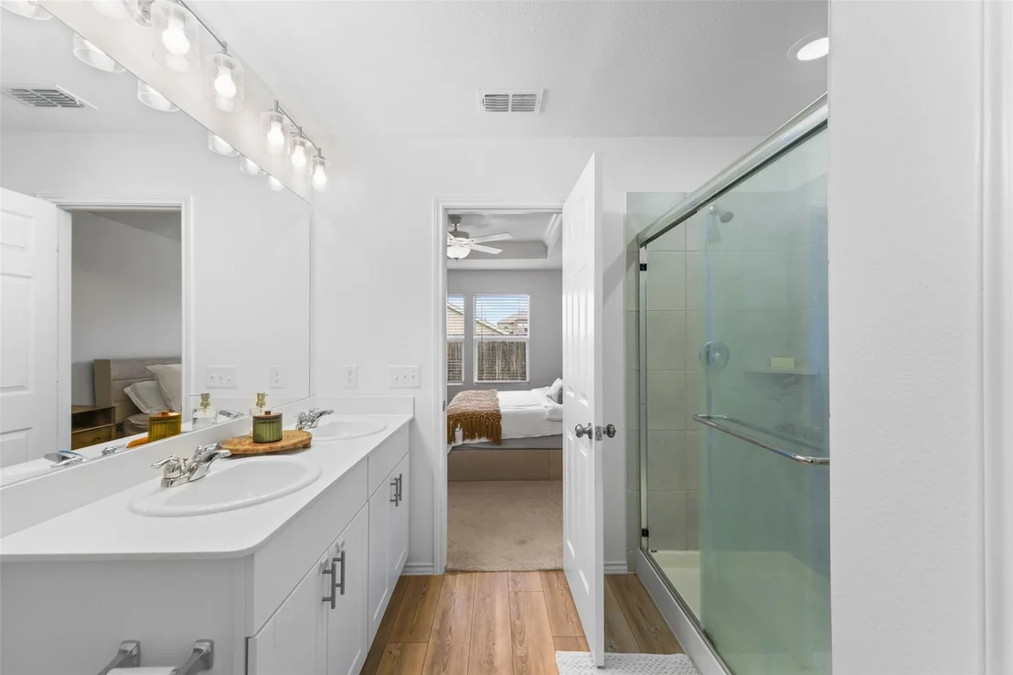 Photo of 2065 Henrietta Drive