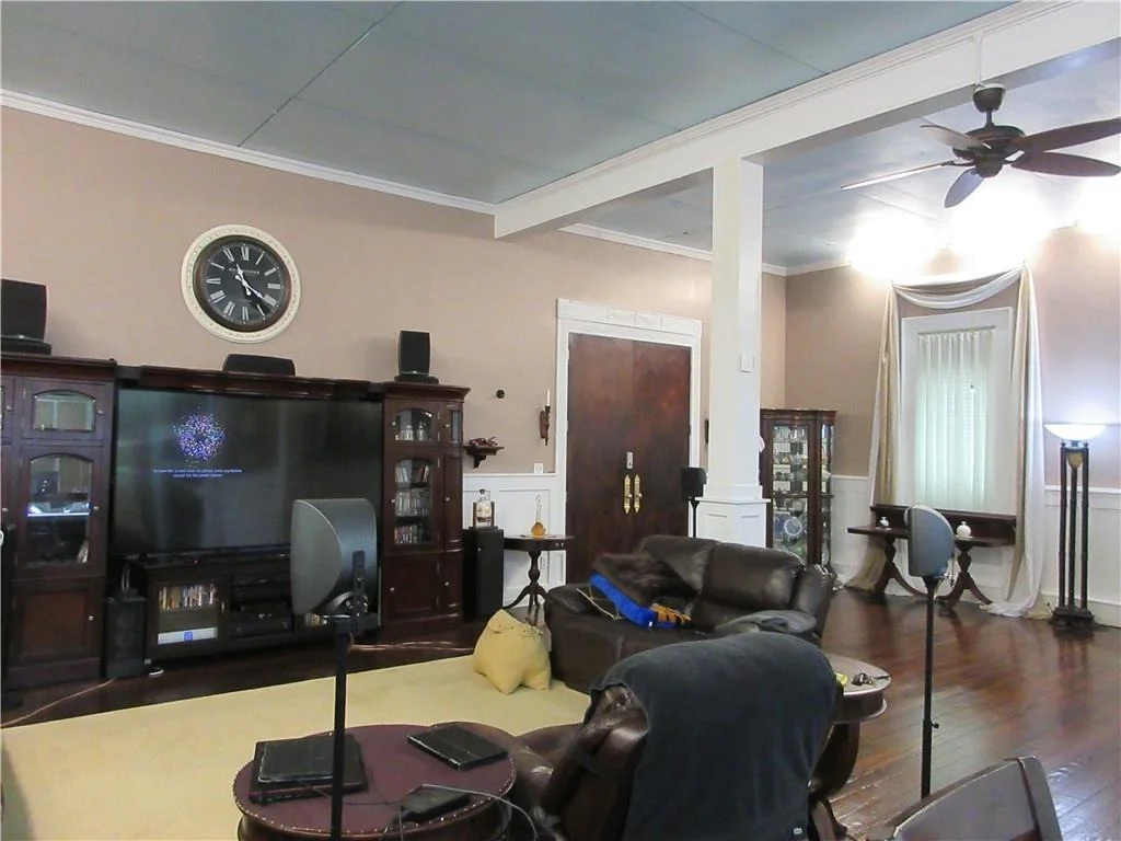 Photo of 201 Live Oak Street
