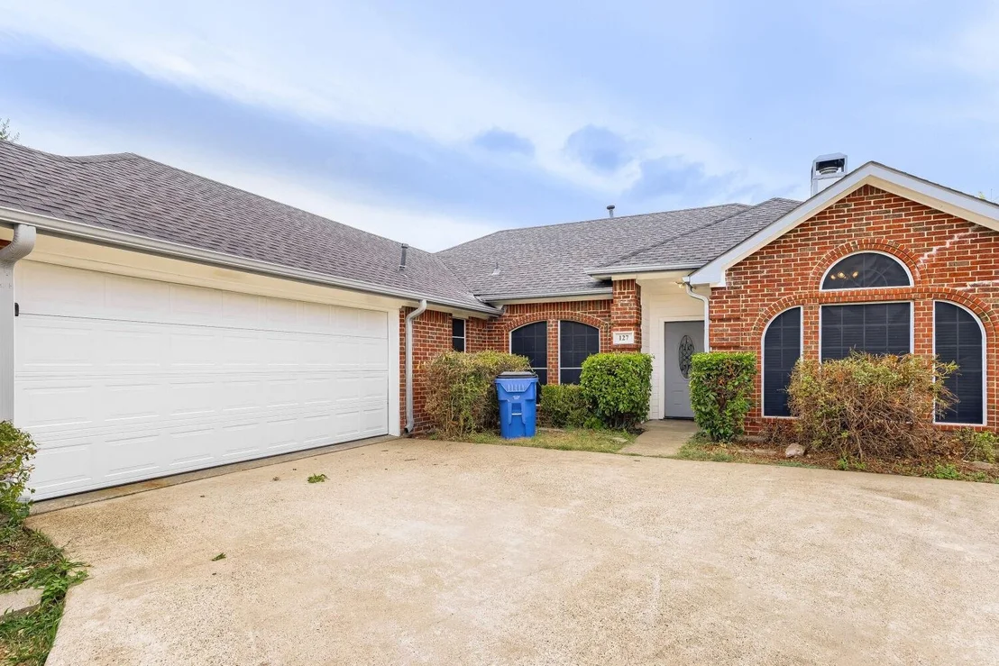 Photo of 127 Villanova Circle