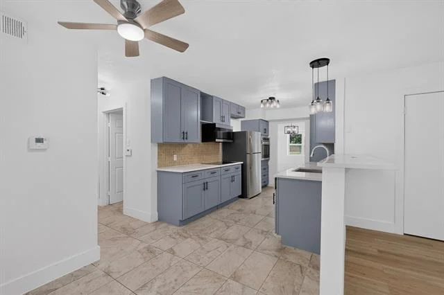 Photo of 550 Glen Oaks Boulevard