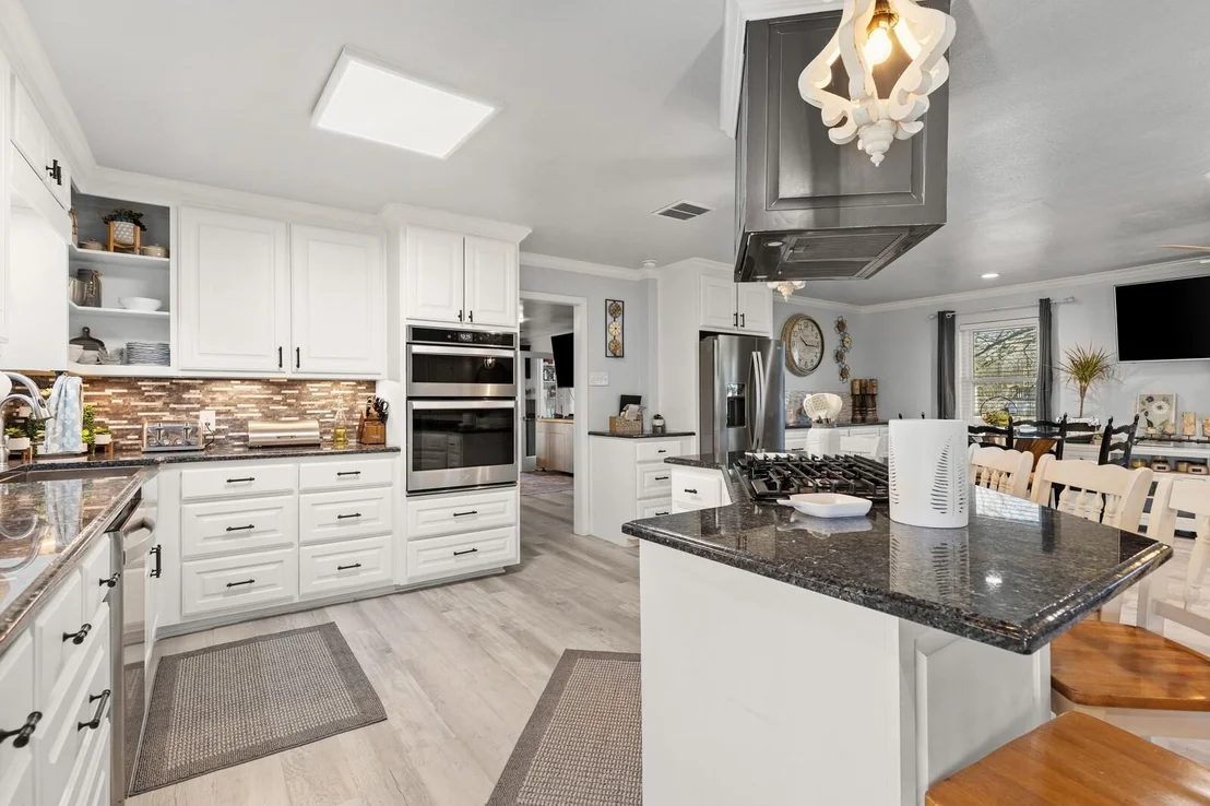 Photo of 210 S Booth Street