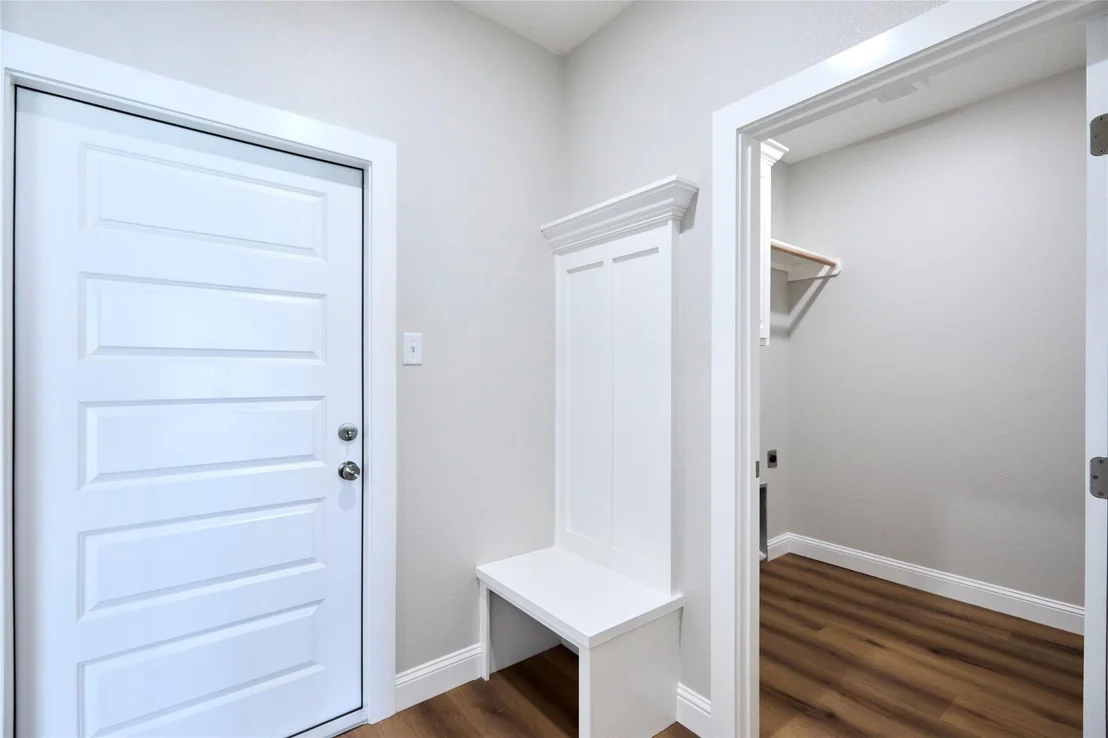 Photo of 3922 National Drive