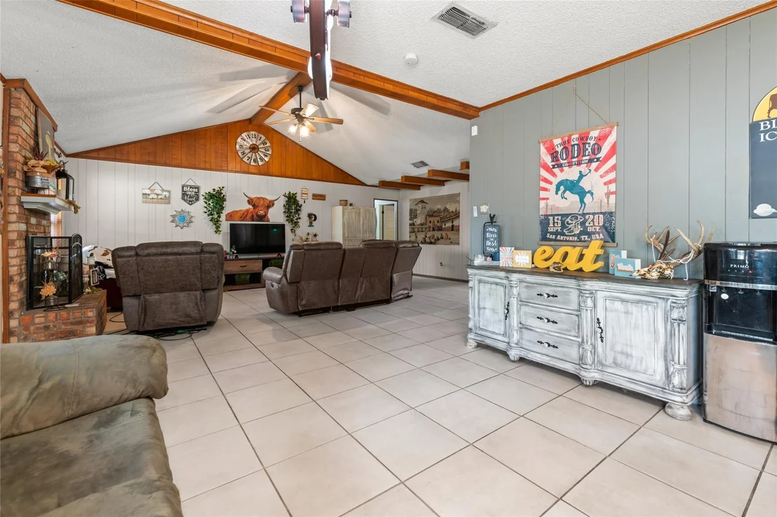 Photo of 1017 Chriswood Drive