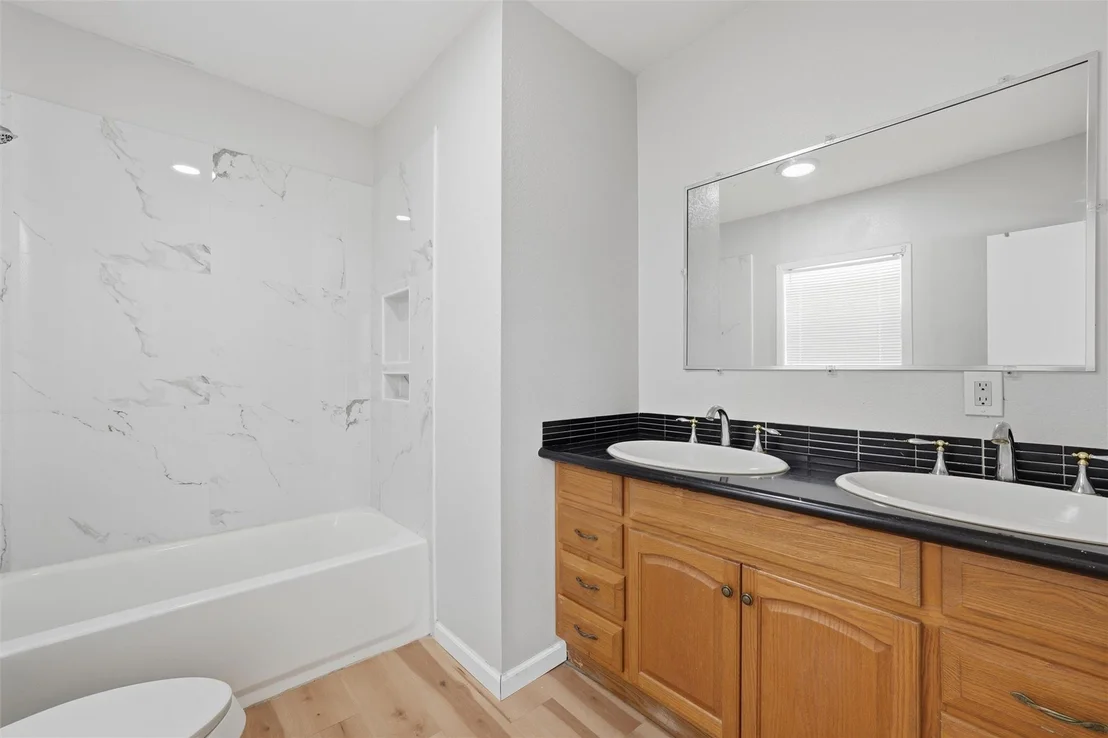 Photo of 1606 Faulkner Lane