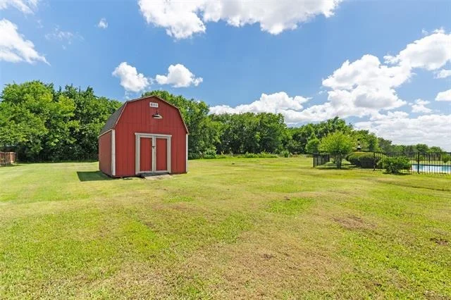 Photo of 2305 Silver Maple Drive