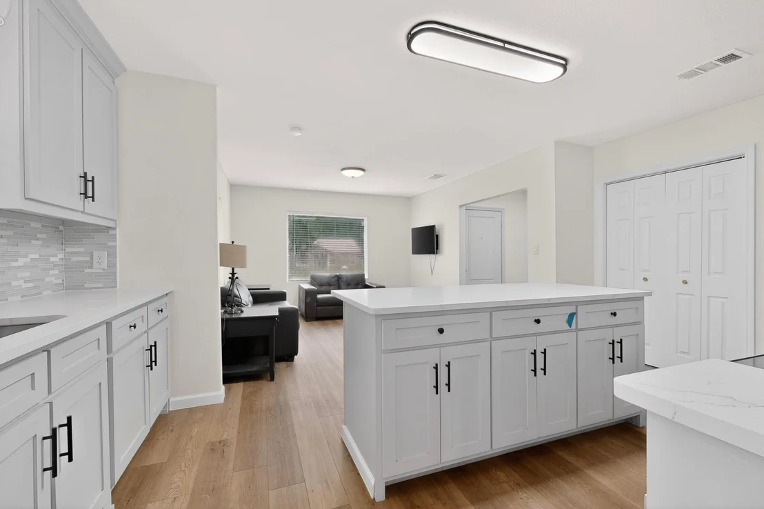 Photo of 405 Elm Drive