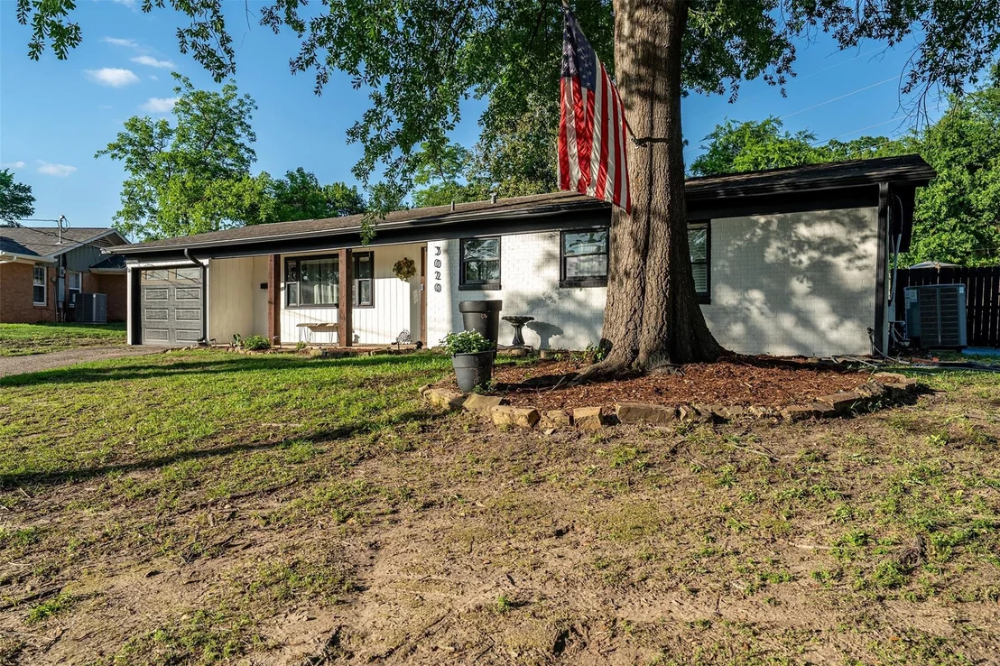 Photo of 3020 Meadowlark
