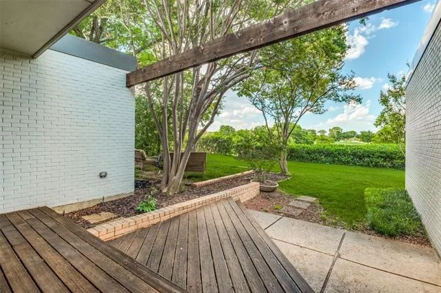 Photo of 6652 Talbot Parkway