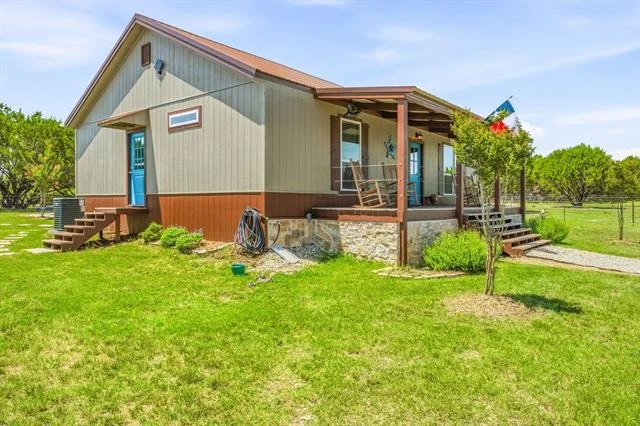 Photo of 1271 Private 2120 Road