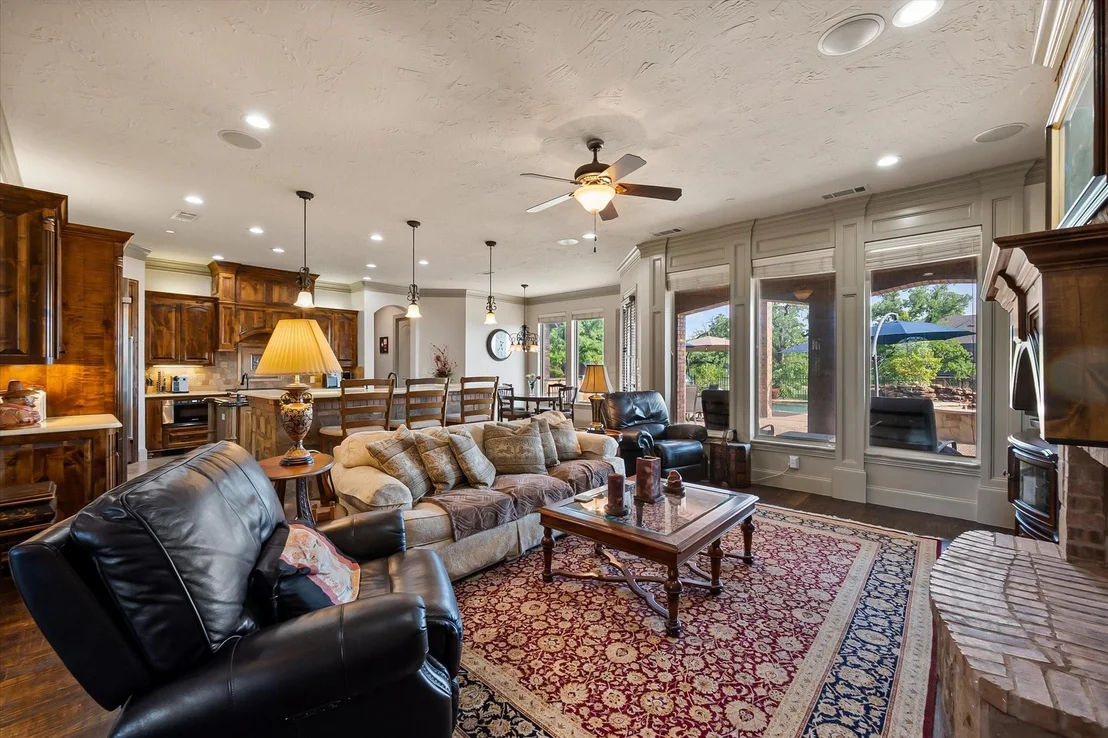 Photo of 103 Oak Grove Lane