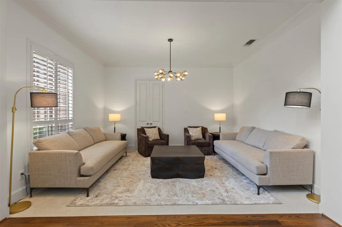 Photo of 1207 Conroe Drive