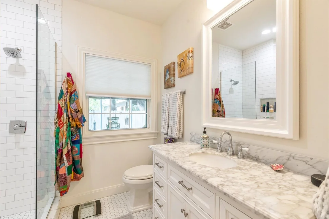 Photo of 1182 Glenwood Drive