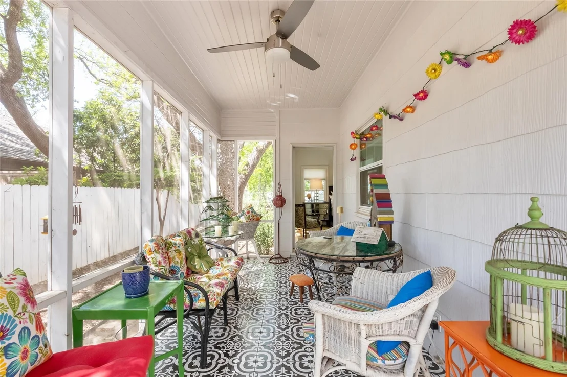 Photo of 1182 Glenwood Drive