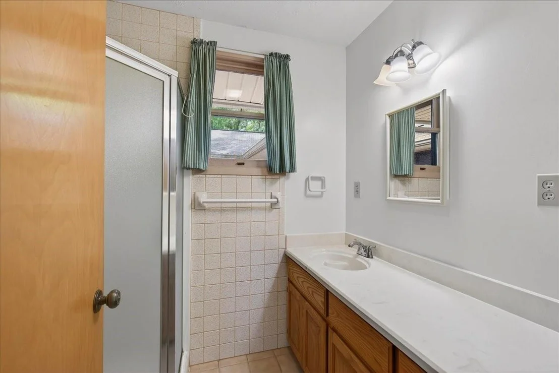 Photo of 102 Summerall Drive
