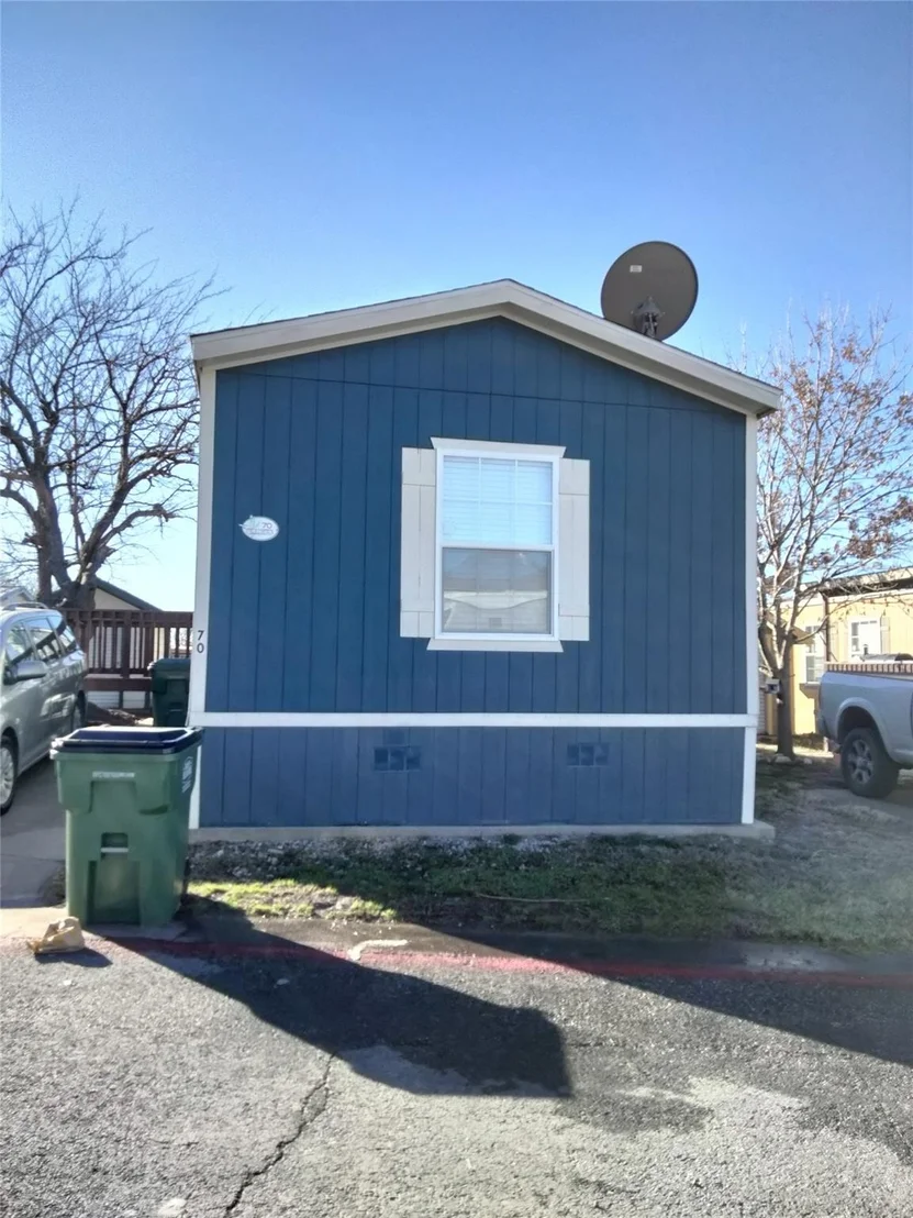 Photo of Unit 70 at 709 N Collins Freeway