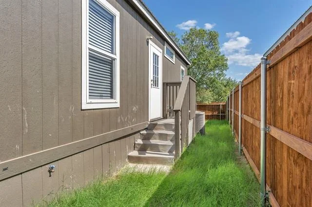 Photo of 815 Thicket Trail
