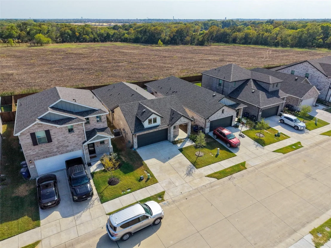 Photo of 113 Greenbriar Drive