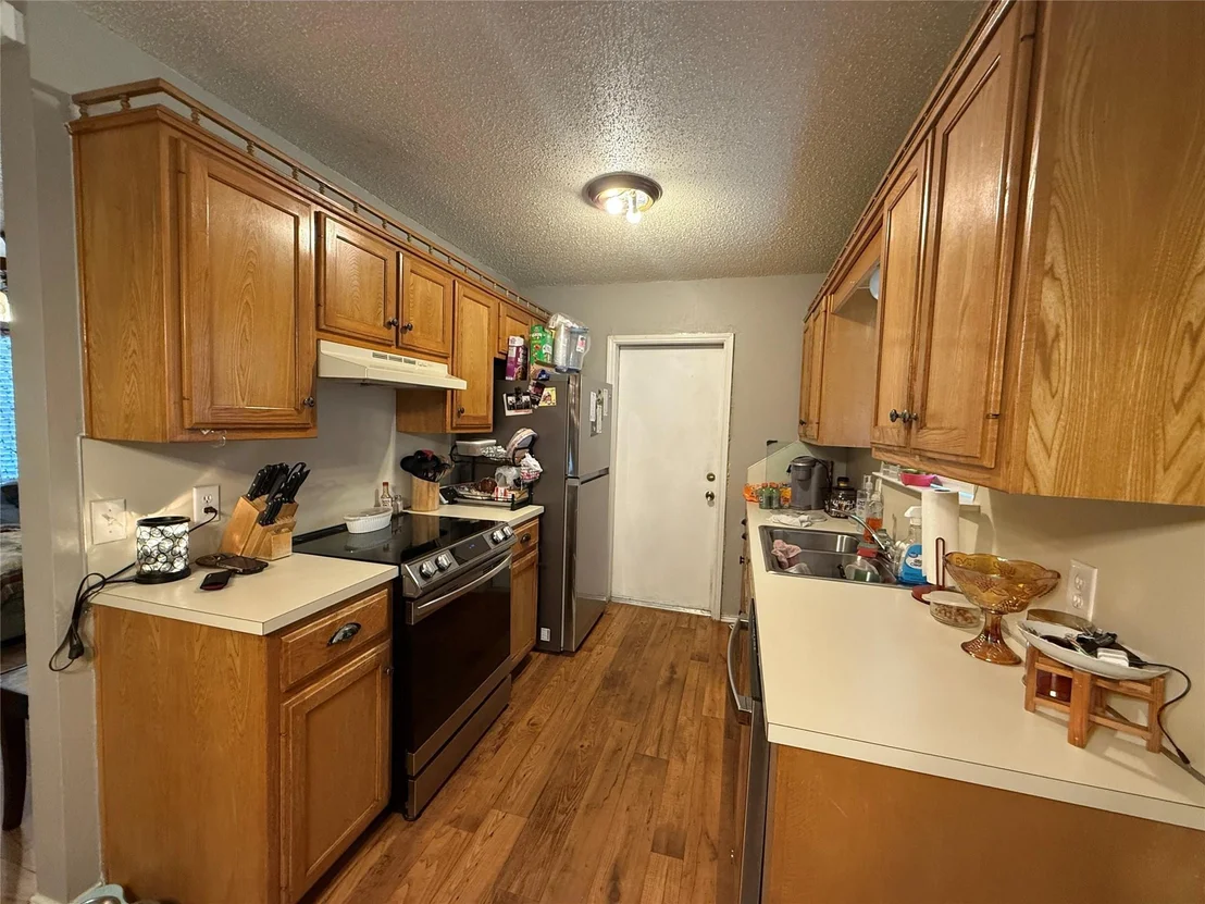 Photo of 1004 Clover Street