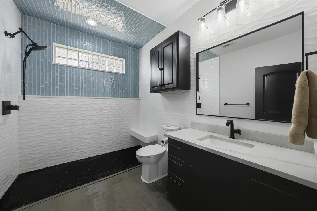 Photo of 1617 Maple Drive