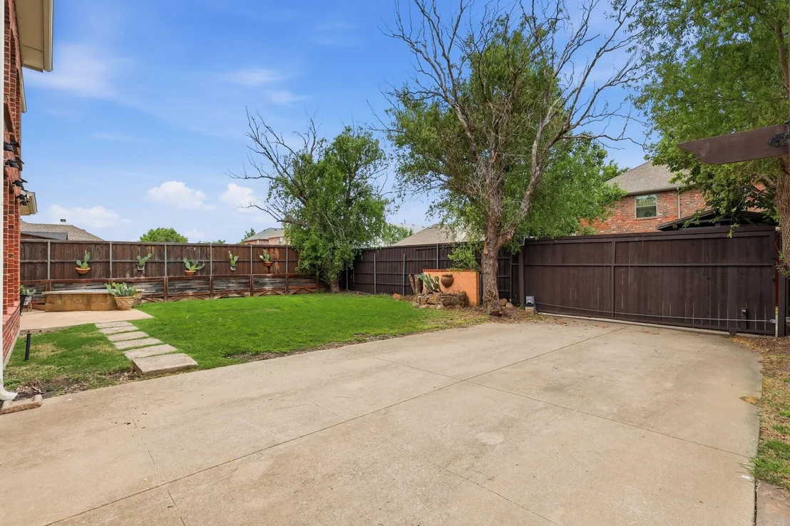Photo of 13180 Mannheim Drive