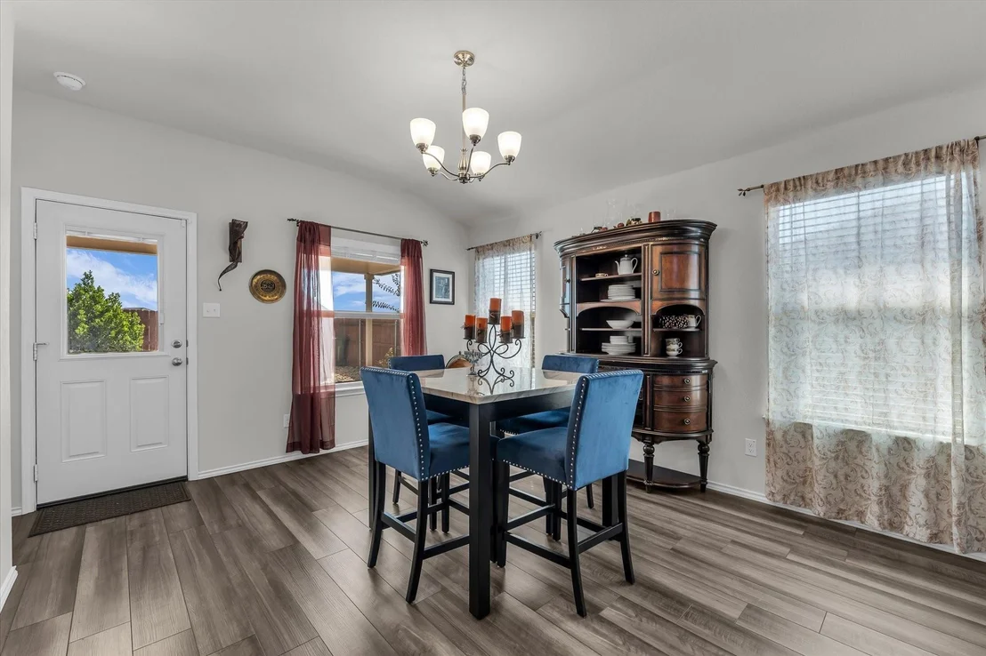 Photo of 2912 Brosnan Road