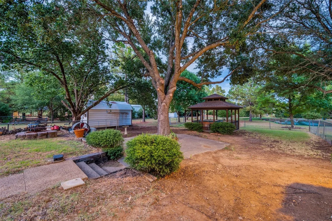 Photo of 611 Combine Road