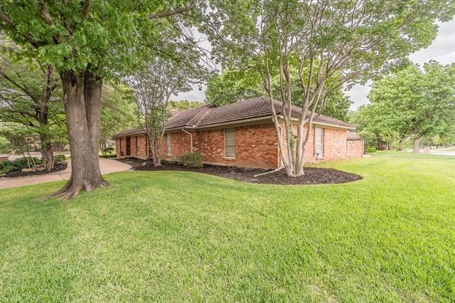 Photo of 2609 Shadow Ridge Drive