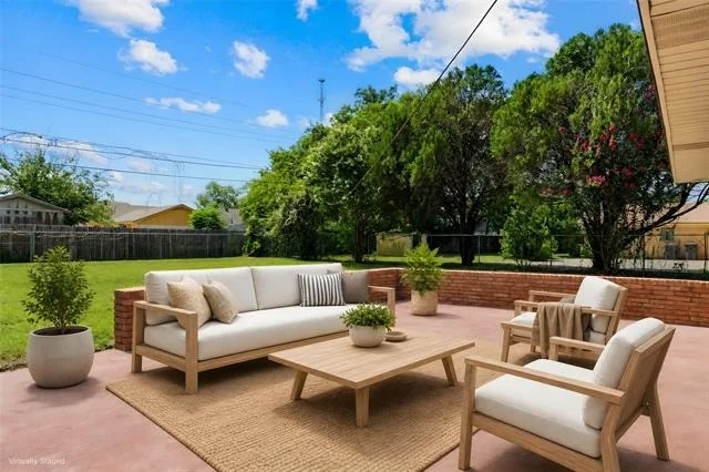 Photo of 1813 King Cole Drive