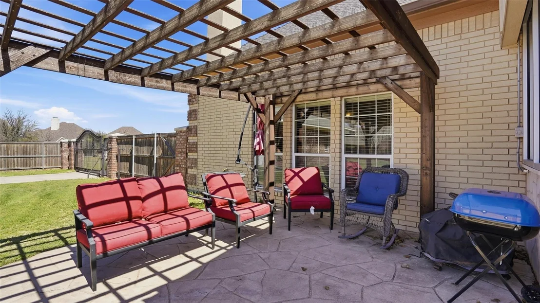 Photo of 1201 Saddle Lakes Drive