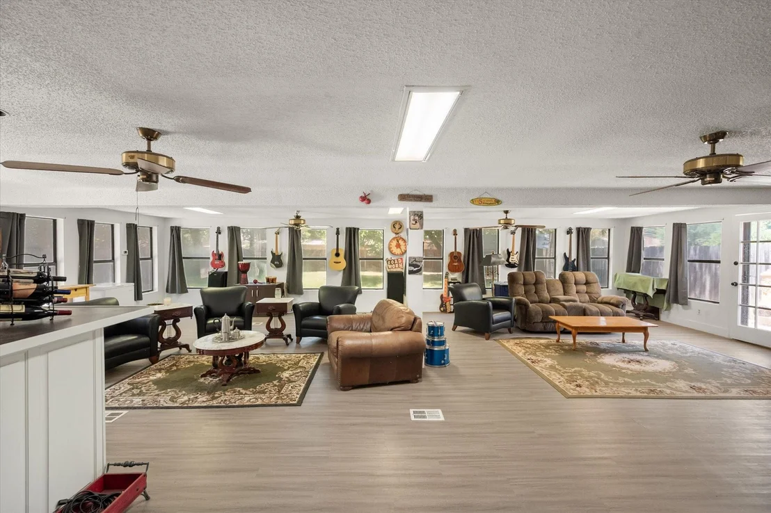 Photo of 502 Bellevue Drive