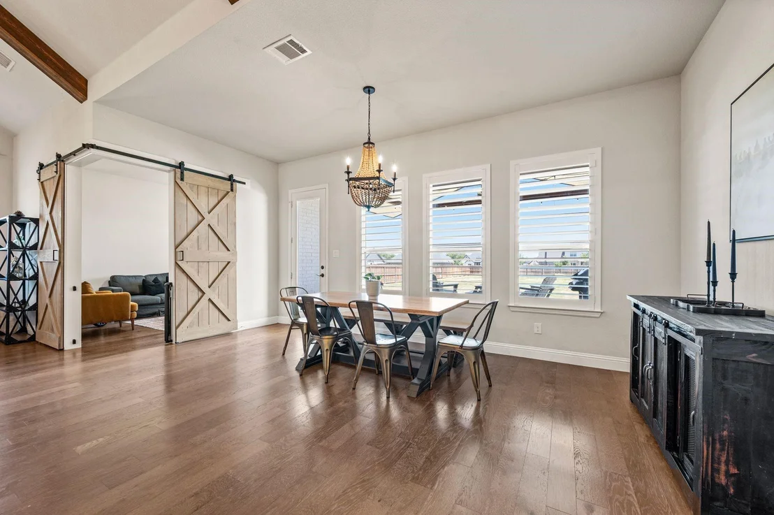 Photo of 8908 Lazy Oak Drive