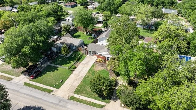 Photo of 2427 Centerville Road