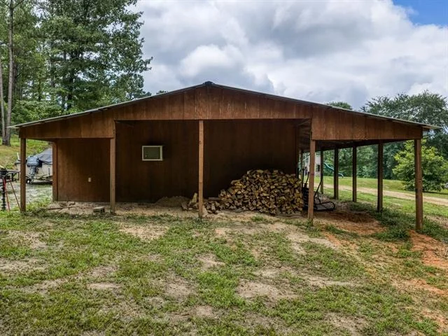 Photo of 4240 County Road 2107